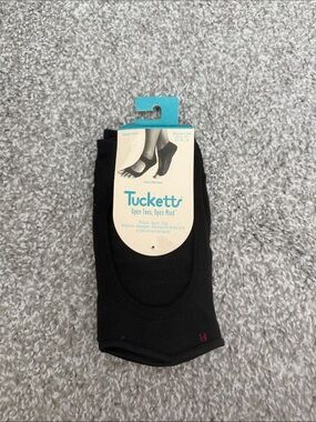 Tucketts grippy socks